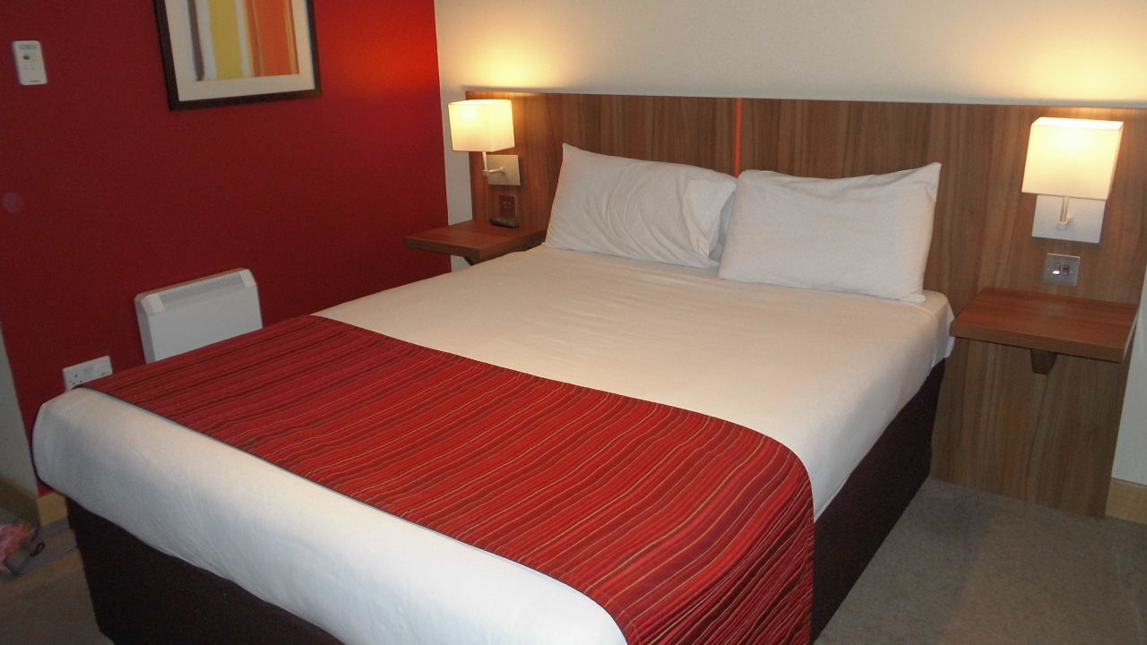 Ramada Hounslow - Heathrow East Hotel-November 2024